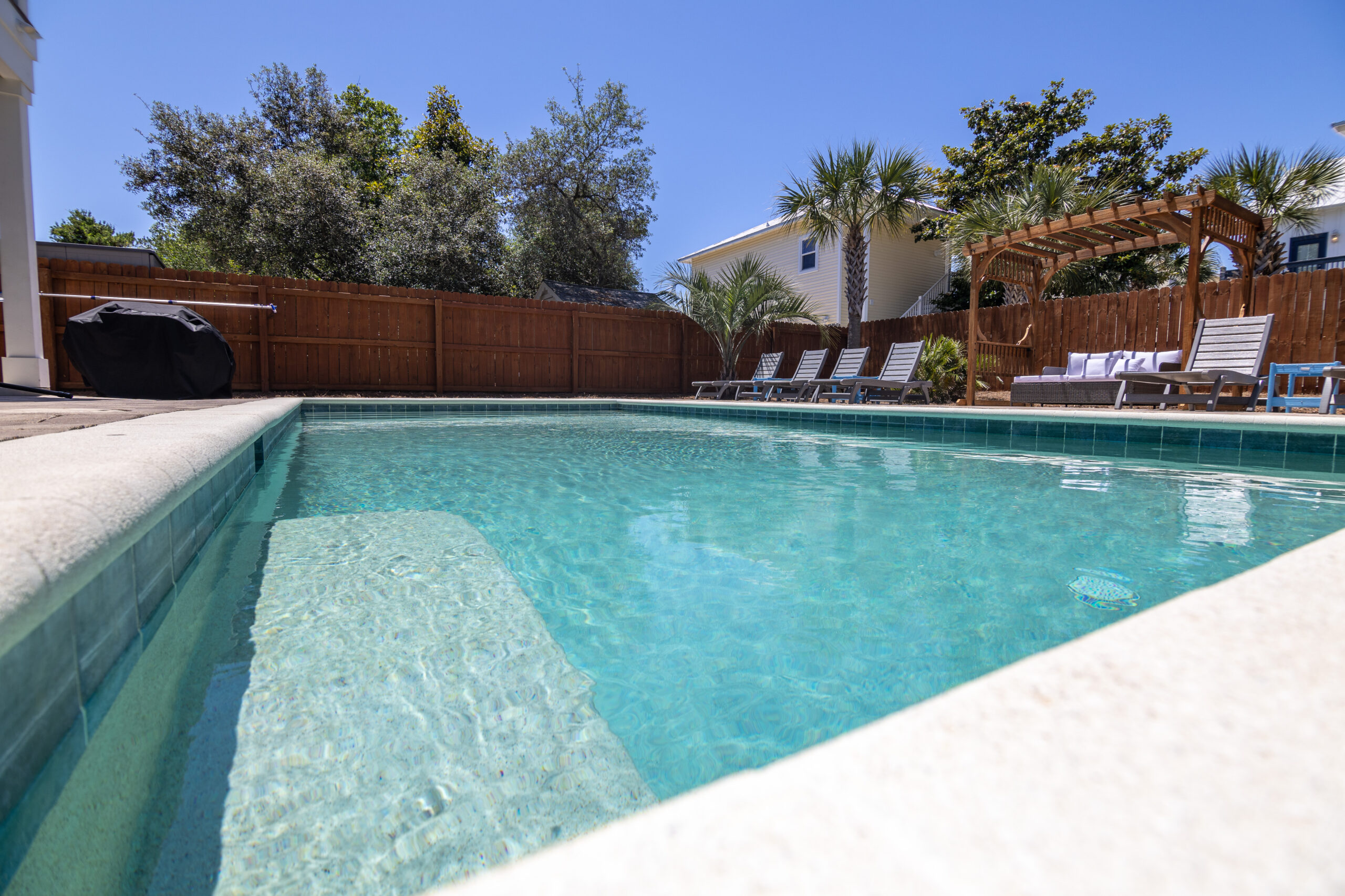 Beach.rent Sun, Sand and Savings